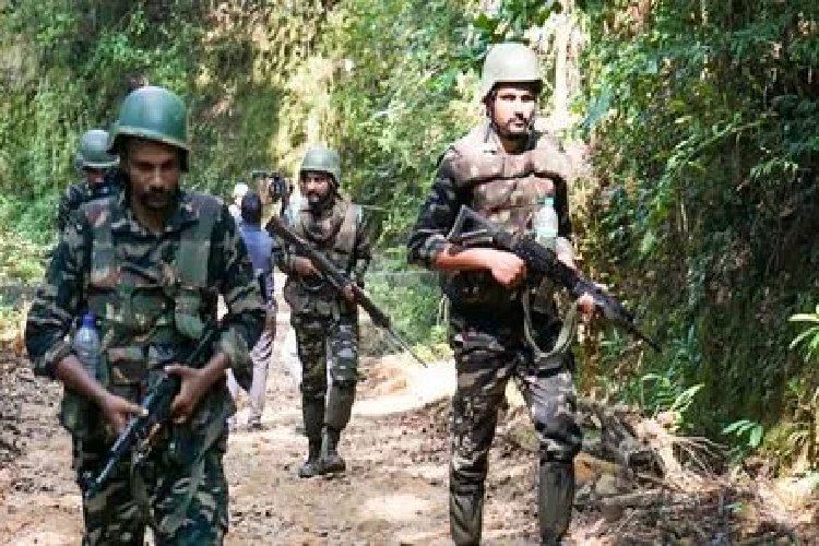 Sukma Encounter: सुकमा में सुबह से जारी मुठभेड़ में 2 नक्सली ढेर, शुक्रवार को हिडमा से जुड़े 7 माओवादियों ने किया था आत्मसमर्पण