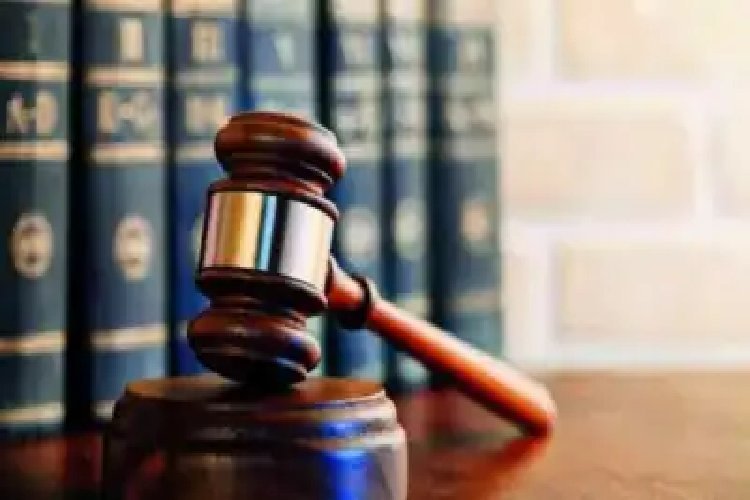 ''3 महीने में पीड़िता से शादी करो...'' हाईकोर्ट ने रेप, शोषण और तस्वीरें वायरल करने की धमकी देने वाले आरोपी को इस शर्त पर दी जमानत...