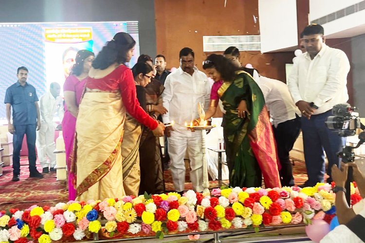 International Womens Day: KGBV में भव्य कार्यक्रम आयोजित, अदाणी फाउंडेशन के कार्यों की मंत्री संजय प्रसाद ने की सराहना