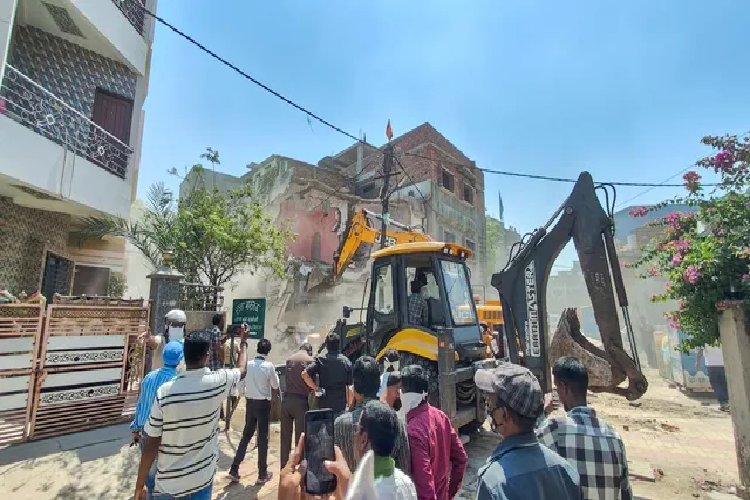 बॉम्बे हाईकोर्ट ने नागपुर दंगा से जुड़े आरोपियों के घरों को गिराने पर लगाई रोक