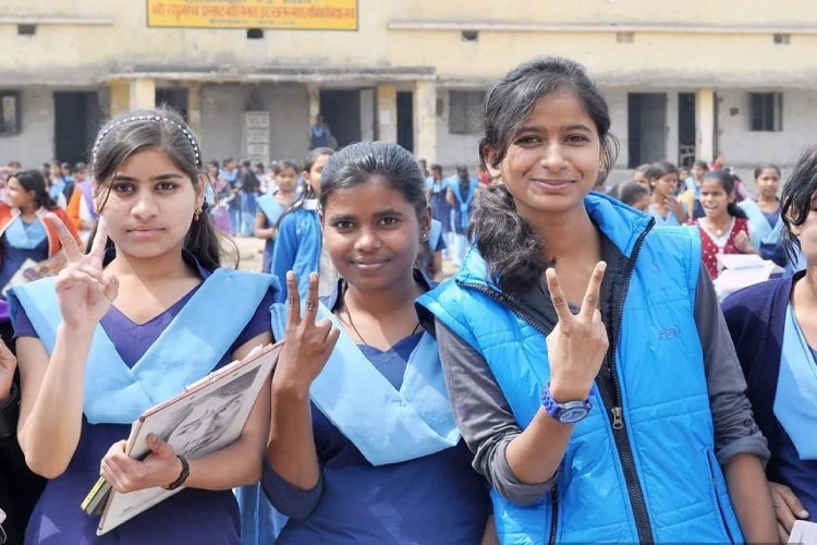 BSEB Class 10 Result: बिहार बोर्ड 10वीं का रिजल्ट हुआ जारी, साक्षी बनीं टॉपर, फिर भी लड़कों ने बुलंद किया झंडा