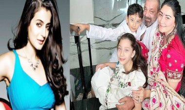 अमीषा पटेल ने बताया संजय दत्त ने क्यों बांटी थी गीता और कुरान