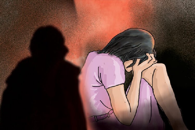 महाराष्ट्र के एक और स्कूल में छात्राओं से यौन शोषण का सनसनीखेज मामला, सहायक शिक्षक ने कक्षा 4 से 7 तक की 10 छात्राओं से की दरिंदगी