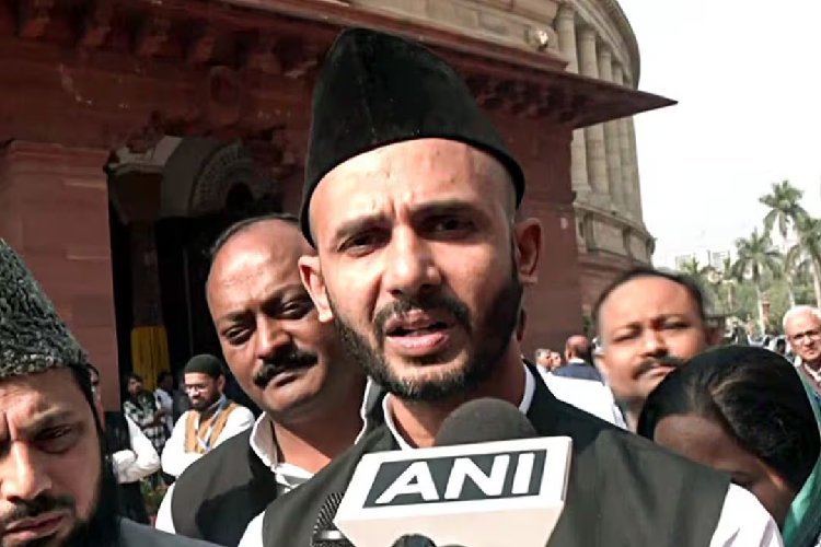 संभल हिंसा मामले में सपा सांसद जियाउर्रहमान बर्क से पूछताछ कर रही एसआईटी, जांच में सहयोग करने की कही बात