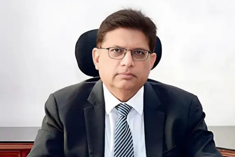 आम निवेशक, बुजुर्ग और अल्पसंख्यक शेयरधारक कैसे पाएं अच्छा रिटर्न? दीपम सचिव अरुणिश चावला ने बताया...