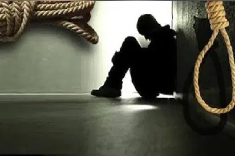 अपने ही आवास में मृत मिला रेप आरोपी वकील, केरल हाईकोर्ट में करता था प्रैक्टिस