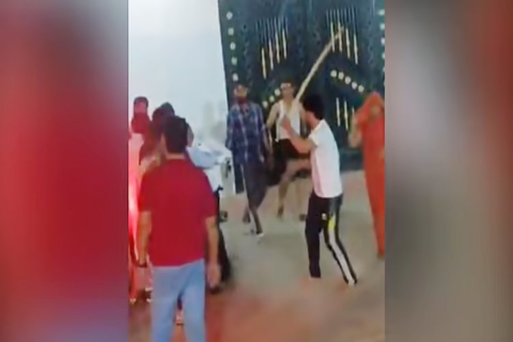 आगरा में दलित बारात पर ऊंची जाति के लोगों ने किया हमला, दूल्हे को भी पीटा, घोड़ी से भी उतारा