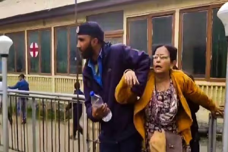 पहलगाम आतंकी हमले में एक नेवी अफसर की भी मौत