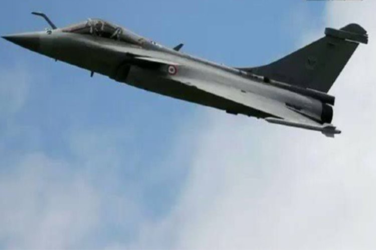 राफेल के साथ भारतीय वायुसेना का 