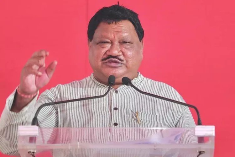 गोंडवाना एक्सप्रेस से अचानक गायब हुए केंद्रीय मंत्री, 3 घंटे बाद 162 किलोमीटर दूर घायल हालत में संपर्क क्रांति एक्सप्रेस में मिले, मचा हड़कंप
