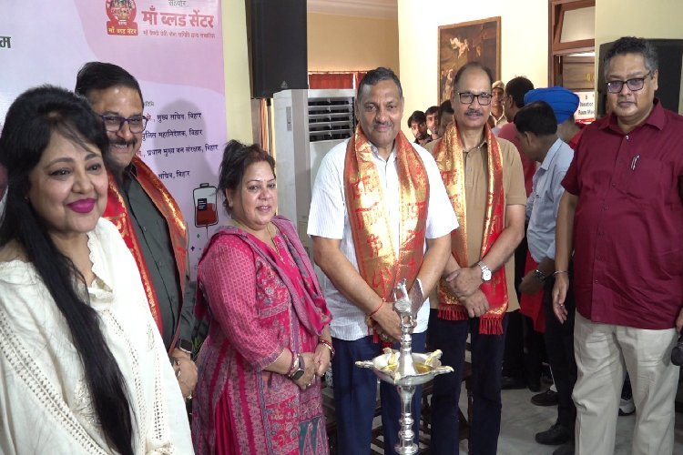World Blood Donation Day: IAS, IPS और IFS एसोसिएशन द्वारा लगाए गए शिविर में राज्य के वरिष्ठ अधिकारियों ने किया रक्तदान, 207 यूनिट रक्त एकत्रित