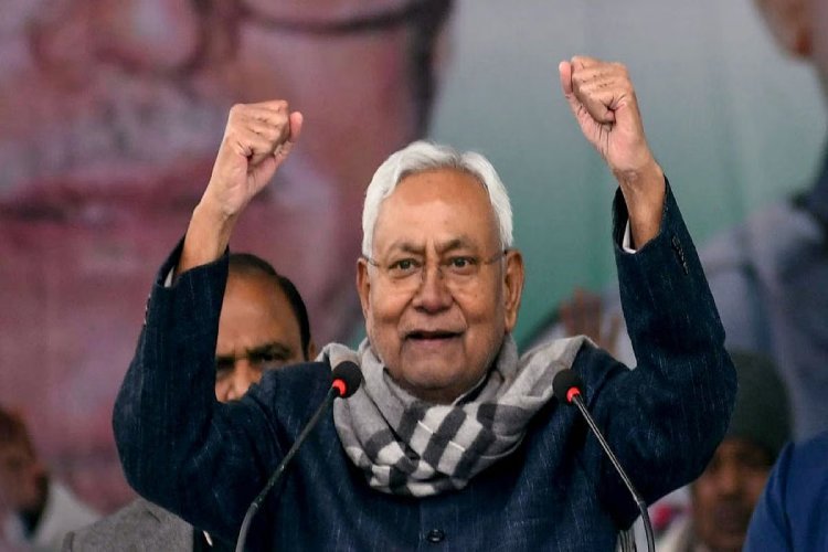 Nitish Kumar Job Promise Bihar: बिहार में मिलेंगी 1 करोड़ नौकरी, CM नीतीश का बहुत बड़ा ऐलान! वो 5 ऐलान जो बदल देंगी चुनाव का रूख