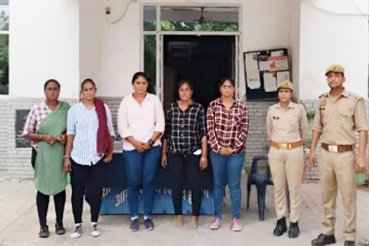 गुजरात की 5 लड़कियों को उन्नाव में क्यों किया गया गिरफ्तार? सभी की उम्र 22 से 25 वर्ष के बीच