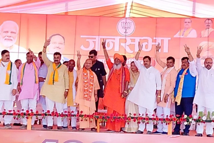 देश की पहली AI यूनिवर्सिटी यूपी के इस शहर में खुली, योगी ने उद्घाटन कर क्या बोला?