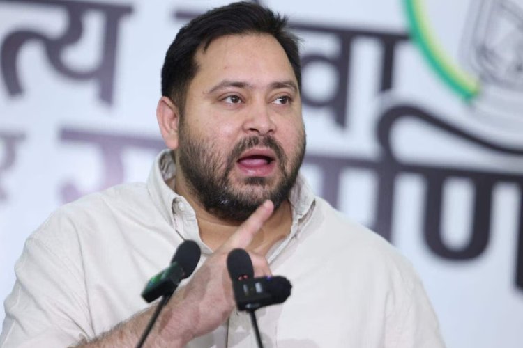 तेजस्वी यादव के पास 2 वोटर ID कार्ड? चुनाव आयोग ने जारी किया नोटिस