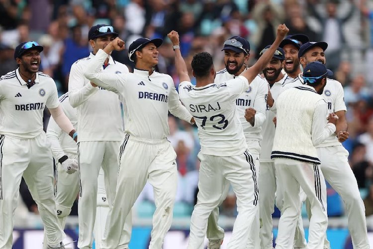 इंग्लैंड के ड्रेसिंग रूम में मनाया जा रहा था जश्न, भारतीय शेरों ने ऐसे पलट दिया खेल...