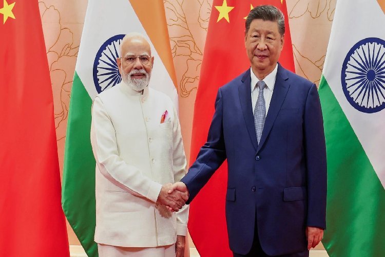 जिनपिंग से हाथ मिलाए, लेकिन गले क्यों नहीं मिले PM मोदी? SCO मीटिंग की तस्वीर उड़ा देगी होश!