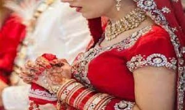 कॉलेज का बहाना बनाकर घर से निकली पत्नी प्रेमी के साथ भागी, व्हाट्सएप पर लिखा सॉरी बाबू...