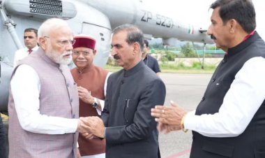 उपराष्ट्रपति चुनाव में वोटिंग के बाद एक और कर्तव्य पथ पर लौटे PM मोदी, हिमाचल और पंजाब में बाढ़ प्रभावित क्षेत्रों का किया सर्वेक्षण