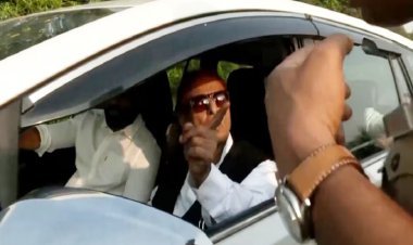 महीनों जेल में बिताने के बाद भी नहीं बदले आजम खान के तेवर! निकलते ही पुलिस से भिड़ गए