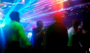 हिस्ट्रीशीटर की पार्टी में हाथ में बीयर लेकर डांस गर्ल संग पुलिस ने लगाए ठुमके, दरोगा सहित 4 पुलिसकर्मी सस्पेंड