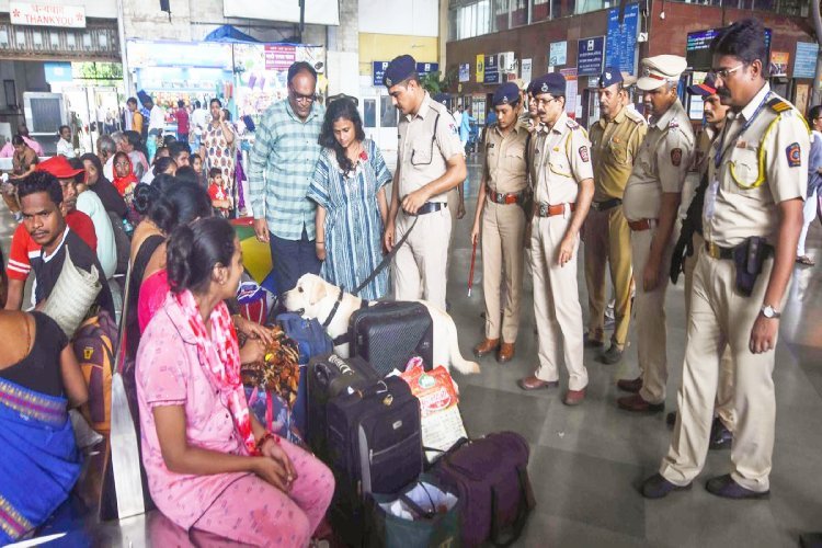 400 किलोग्राम RDX लेकर घुसे 14 पाकिस्तानी आतंकी, 34 वाहनों में 