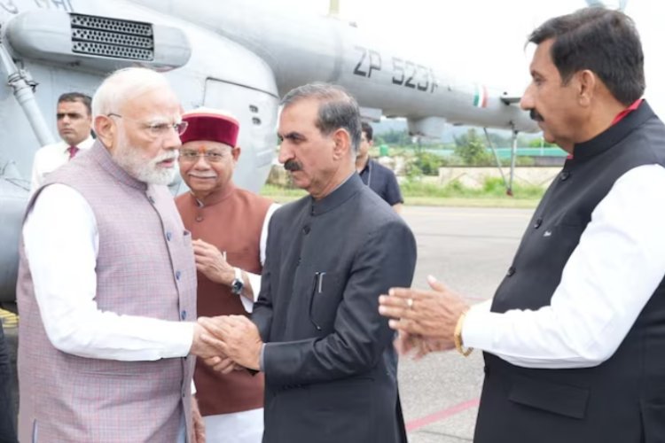 उपराष्ट्रपति चुनाव में वोटिंग के बाद एक और कर्तव्य पथ पर लौटे PM मोदी, हिमाचल और पंजाब में बाढ़ प्रभावित क्षेत्रों का किया सर्वेक्षण