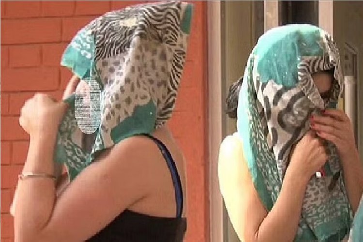 मुजरे की आड़ में देह व्यापार, दार्जिलिंग, राजस्थान और नेपाल से लाईं गईं थी युवतियां, मेरठ के कबाड़ी बाजार में छापे के बाद हड़कंप