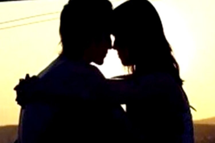 नलकूप से आ रहा था अजीबो-गरीब आवाज, ग्रामीणों ने चोर-चोर कहकर मचाया शोर, गेट खुला तो हो रहा था दूसरा कांड