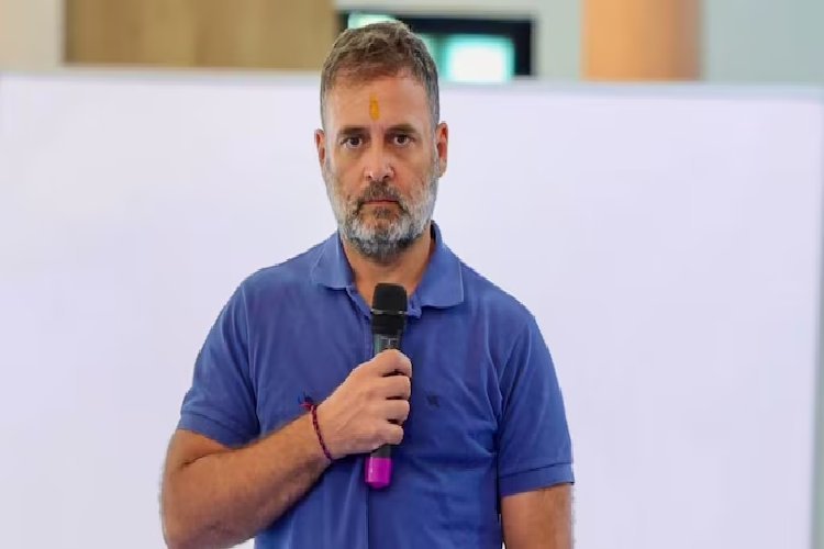 Rahul Gandhi Live: राहुल गांधी की 'हाइड्रोजन बम' वाली प्रेस कॉन्फ्रेंस, बोले- ''14 मिनट में 12 फ़र्ज़ी वोट डाले गए''