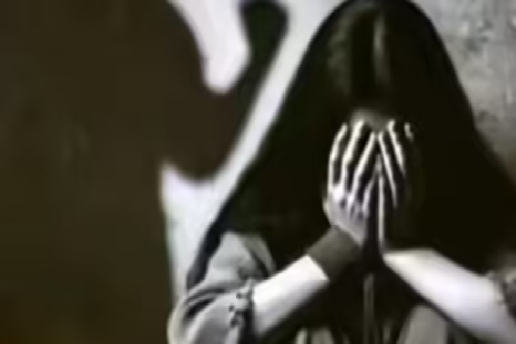 इंस्टाग्राम दोस्तों ने 11वीं की छात्रा के साथ किया गैंगरेप, बदहवास हालत में सड़क पर छोड़कर हुए फरार