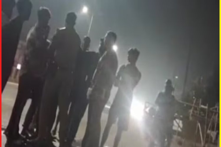 गोरखपुर में पुलिस चौकी प्रभारी की दबंगई, दुर्गा पूजा पंडाल उजाड़ा, अध्यक्ष को मारे थप्पड़, गालियां बकीं 