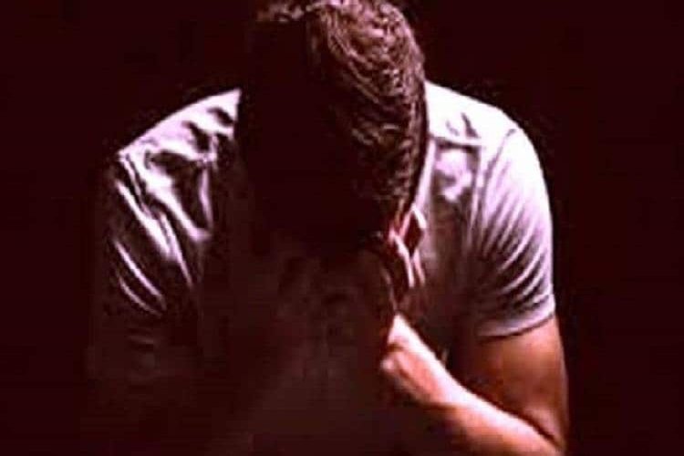 दोस्ती का रिश्ता हुआ कलंकित, दो दोस्तों ने एक को जबरदस्ती शराब पिलाई, फिर किया कुकर्म