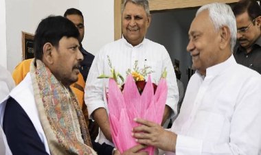 RPI राष्ट्रीय अध्यक्ष रामदास आठवले ने बिहार में NDA की ऐतिहासिक जीत का किया दावा, CM नीतीश के नेतृत्व को सराहा