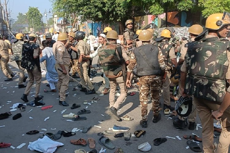 बरेली में दशहरा से पहले इंटरनेट सेवाओं पर फिर ब्रेक, एसएमएस भी बंद, जानिए कब तक रहेगी पाबंदी