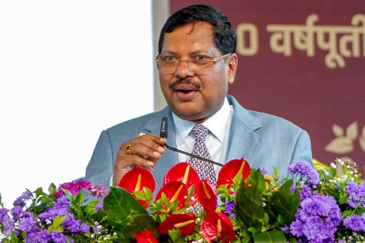 सुप्रीम कोर्ट में जूता उछालने की कोशिश के बाद CJI बीआर गवई ने क्या कहा?