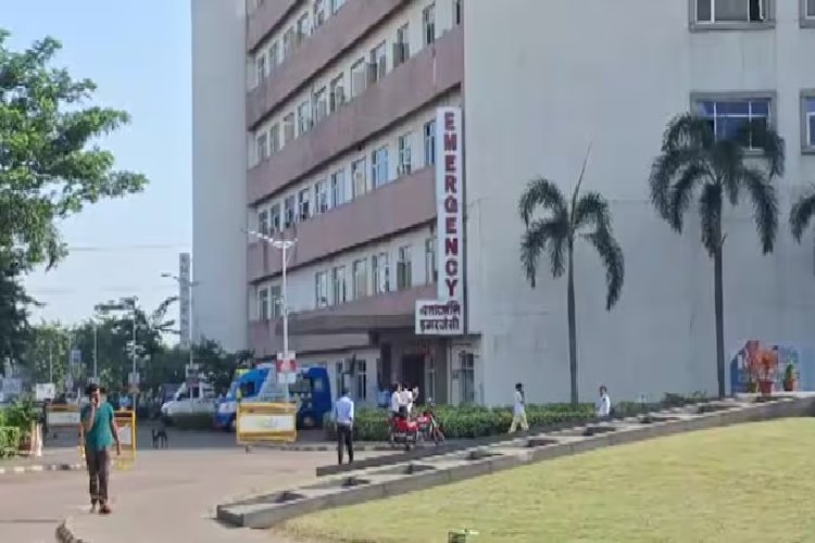 ममताराज में फिर हुई शर्मनाक घटना, दोस्त वसीफ के साथ घूमने गई लड़की को कैंपस गेट के पास से खींच ले गया हैवान, और फिर...