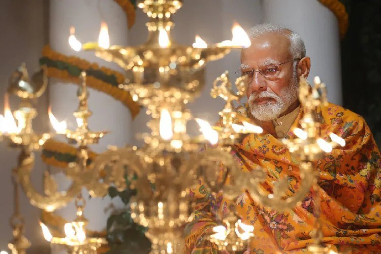 पीएम मोदी और राजनेताओं ने देशवासियों को दी दीपावली की शुभकामनाएं, 140 करोड़ जनता से की खास अपील