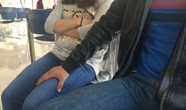 आगरा के कॉलेज में प्रोफेसर ने किया छात्रा का यौन उत्पीड़न, अश्लील मैसेज भेजने और अभद्र टिप्पणी का आरोप