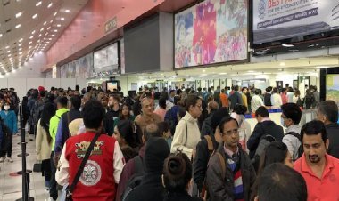 दिल्ली के इंदिरा गांधी अंतरराष्ट्रीय हवाई अड्डे पर हड़कंप: 300 से ज्यादा उड़ानों में देरी