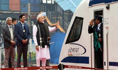 PM मोदी ने चार नए वंदे भारत एक्सप्रेस दिखाई हरी झंडी, देखें टाइम-टेबल और पूरी लिस्ट