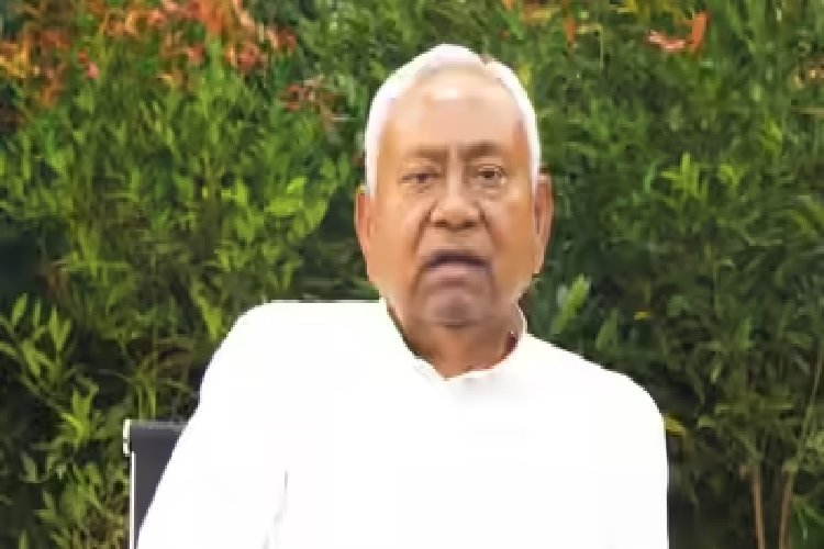 ''अपने परिवार के लिए कुछ नहीं किया'': बिहार चुनाव से पहले नीतीश का वीडियो संदेश, लालू पर निशाना