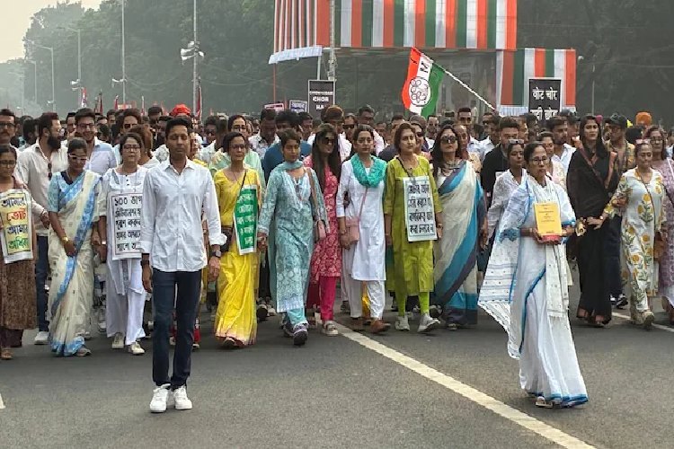ममता बनर्जी ने निकाली 'जमात रैली': पश्चिम बंगाल में SIR-विरोधी मार्च पर BJP का बयान