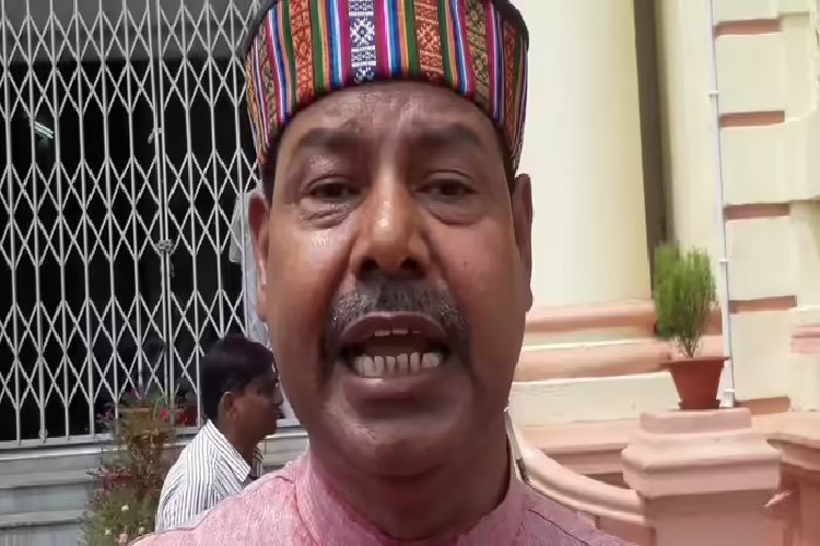 अभी से तेवर दिखाने लगे राजद विधायक, सुरक्षा कर्मी को सरेआम दी धमकी, पुलिस ने दर्ज किया मुकदमा