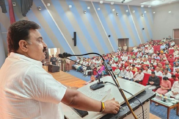 श्री गुरु तेग बहादुर जी ने मानवता व धर्म की रक्षा के लिए अपने शीश को किया कुर्बान: डॉ. कृष्णलाल मिड्डा 