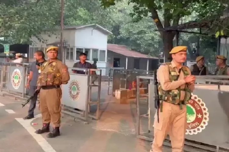 बिहार में मतगणना के बीच क्यों बढ़ाई गई CM आवास की सुरक्षा? गोरखा बटालियन तैनात