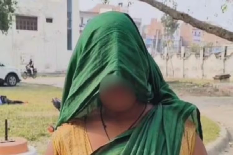 छत पर सोती महिला का नहाते हुए वीडियो बनाया, 50 हजार मांगे, न देने पर वायरल कर दी क्लिप