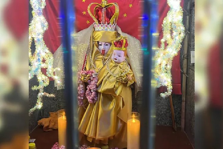 मंदिर में मां काली की मूर्ति को बना दिया 'मदर मैरी', भक्तों के विरोध के बाद पुजारी गिरफ्तार