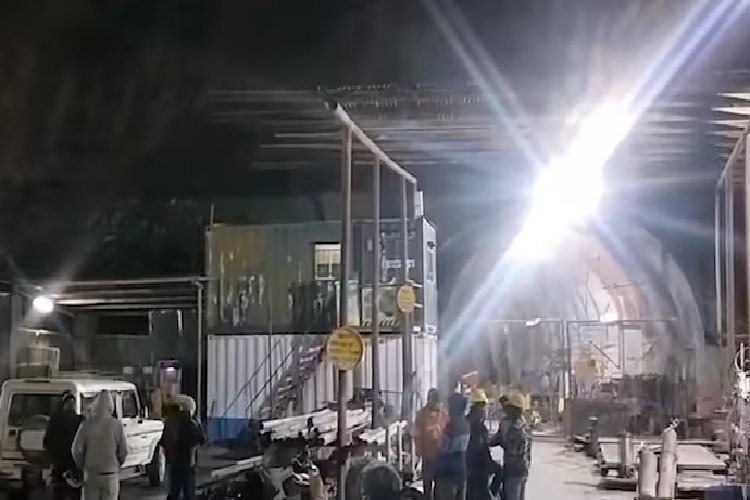 चमोली में सुरंग में दो लोको ट्रेनों की टक्कर, 60 घायल, ज्यादातर मजदूर बिहार-ओडिशा के