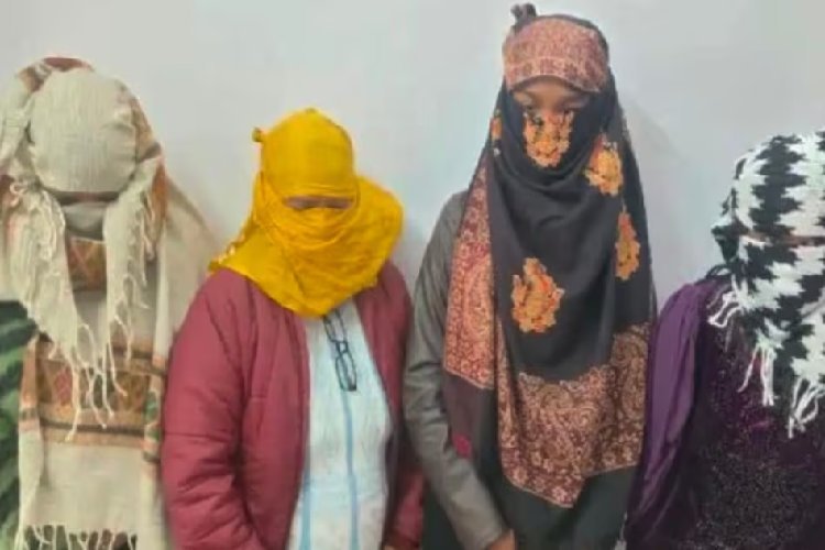 प्रयागराज में महिला आईएएस अधिकारी के घर पर छापा: जिस कमरे को खोला, उसी में मिलीं लड़कियां